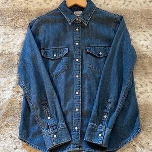 Womens Levi Classic Western Denim Button Up Shirt Medium Wash Size Small